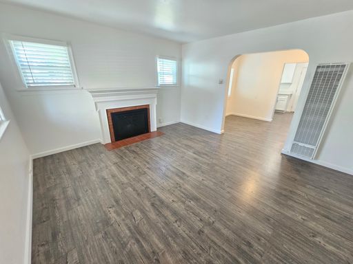 Listing photo thumbnail