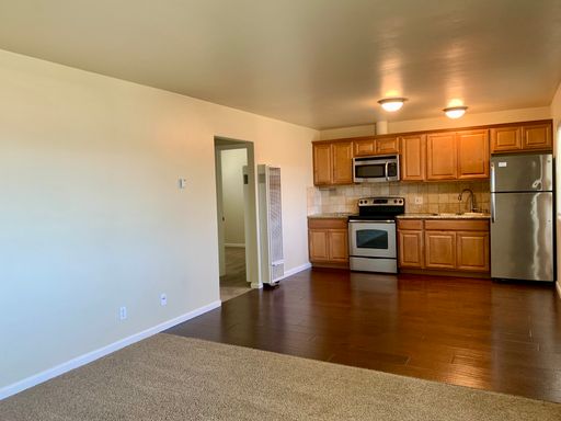 Listing photo thumbnail