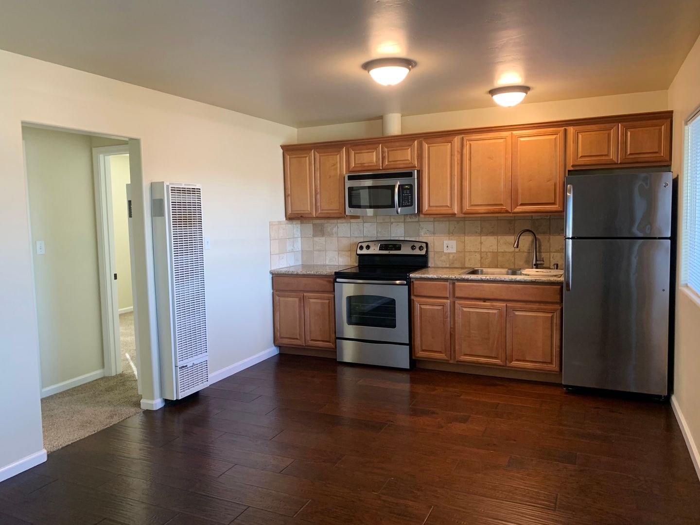 Hollister Apartment: 350 Nash Road