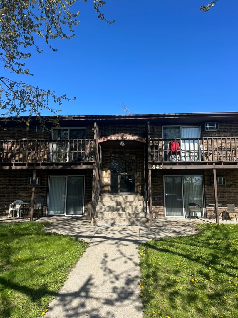 St. Cloud Apartment: 843 Driftwood Drive #2