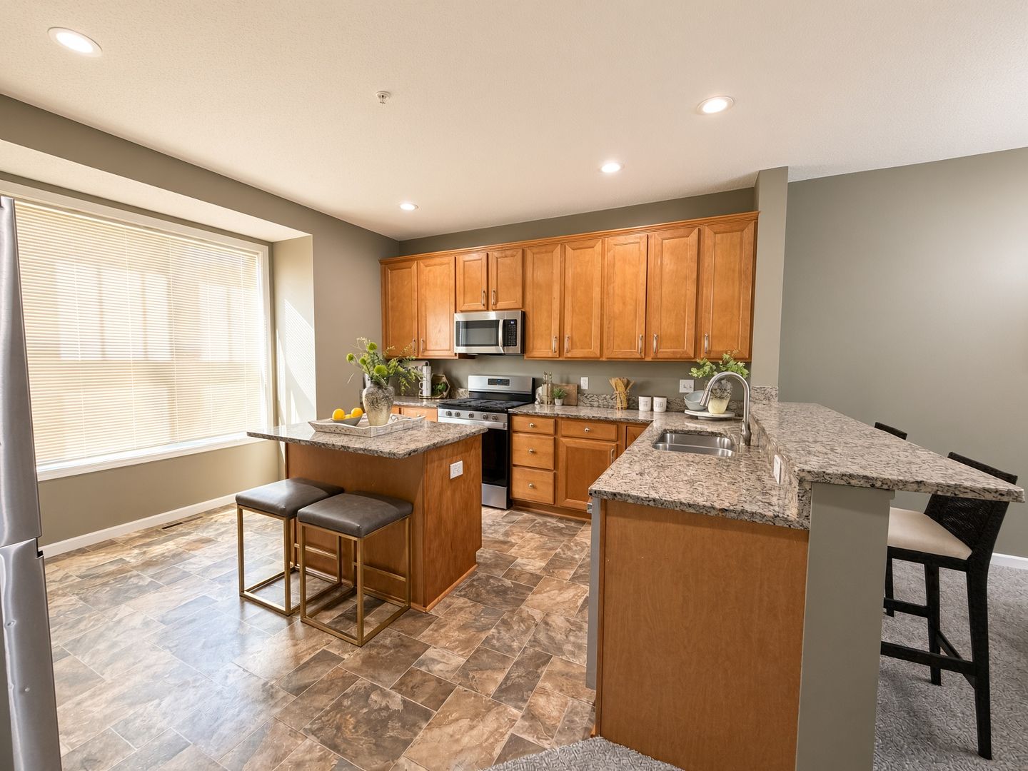 Woodbury Townhome: 1130x Sand Castle Dr Unit D