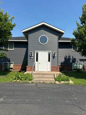 Two Bedroom with Washer/Dryer in unit – photo 1