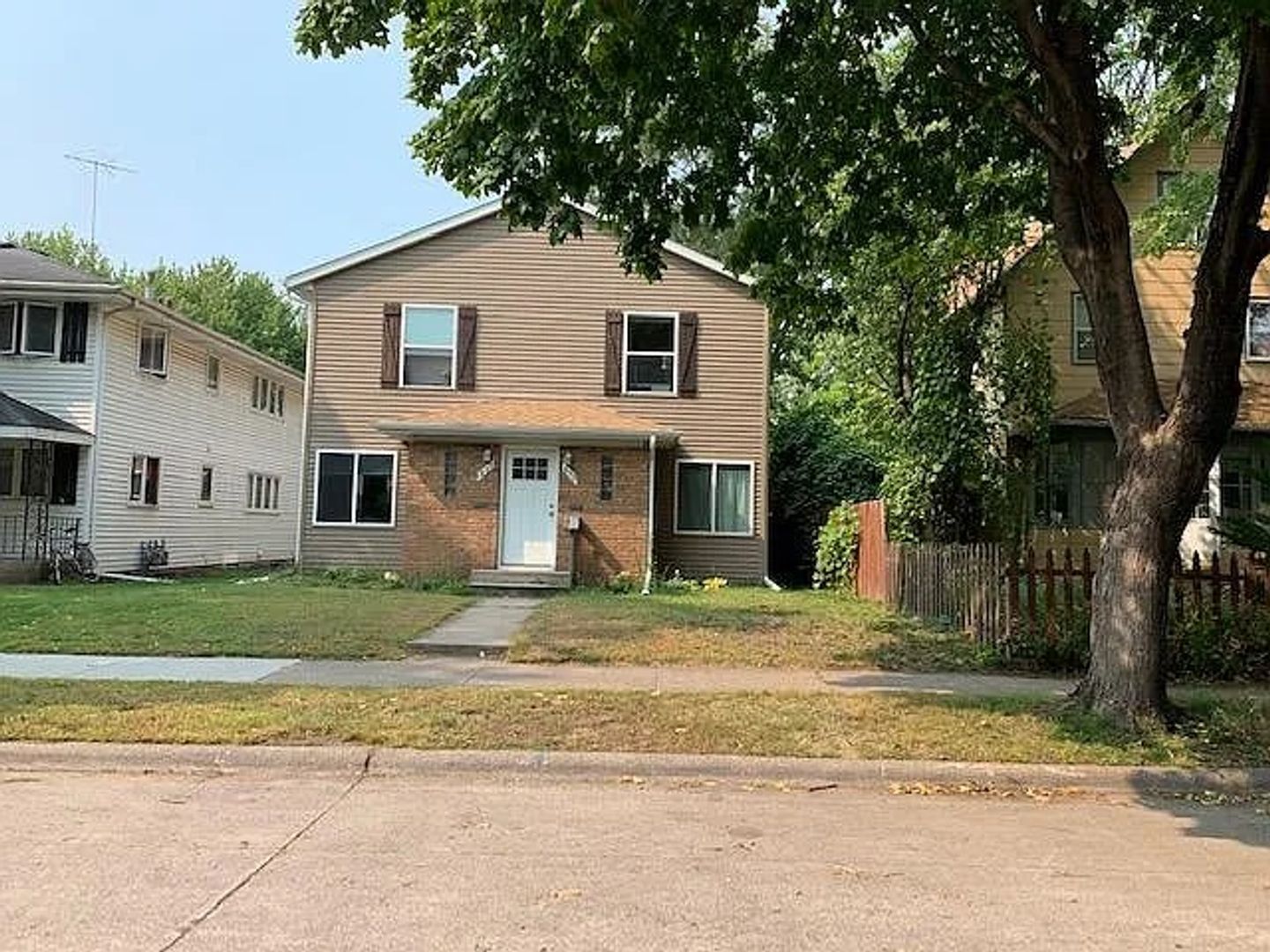 Minneapolis Apartment: 857 23rd Ave SE