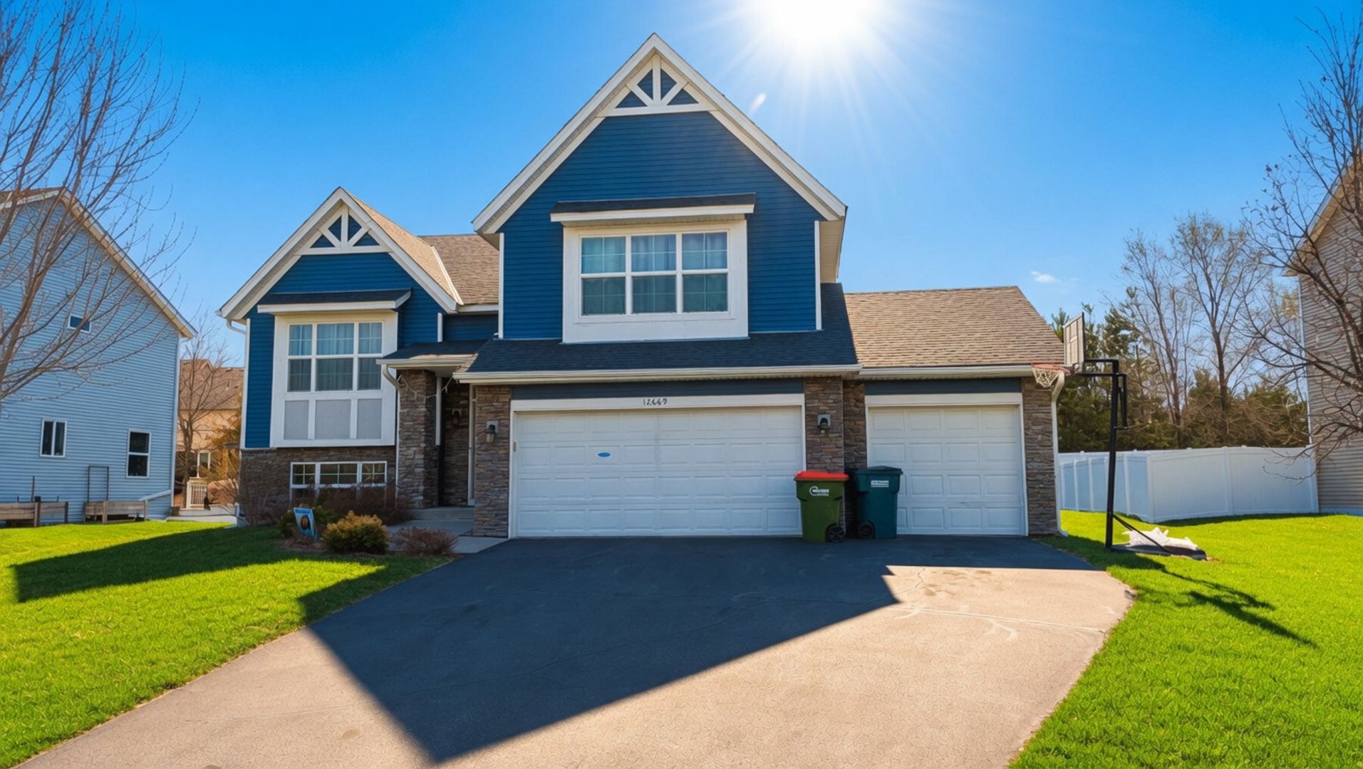 Blaine House: 12669 Jamestown St NE