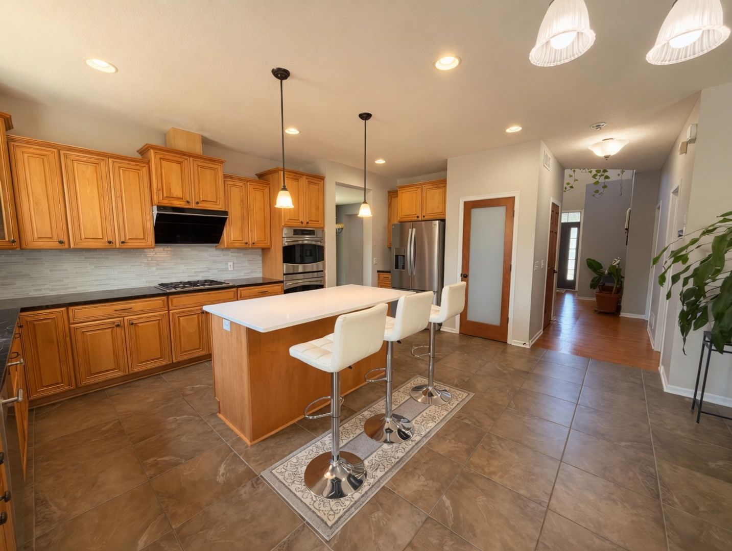 Chanhassen House: 1443 Bethesda Cir