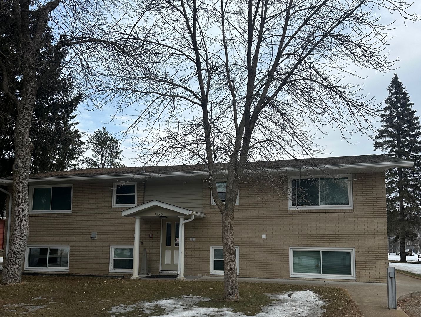 Saint Cloud Apartment: 1820 10th Ave S - Unit 3