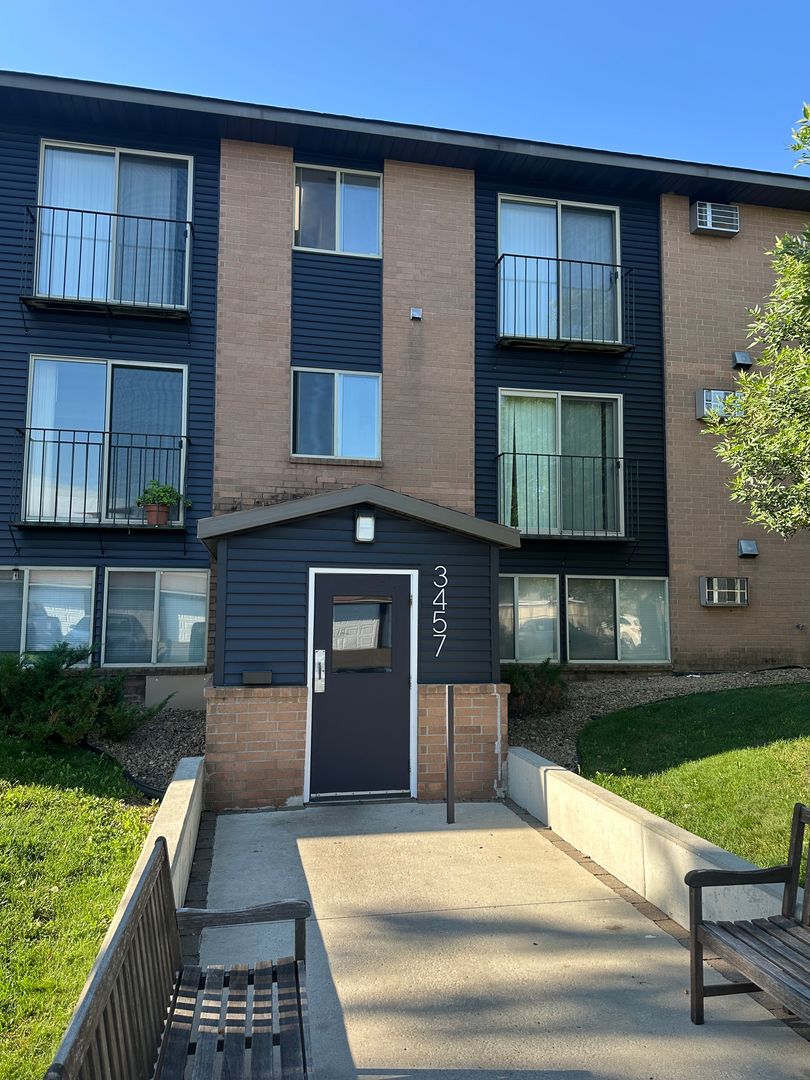 St Cloud Apartment: 3457 3rd St. N