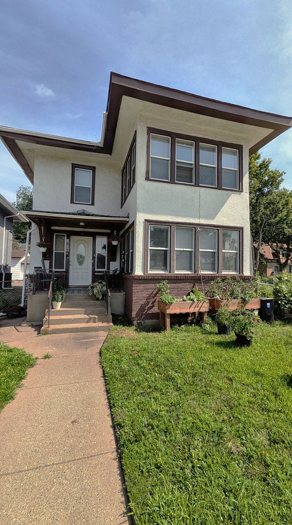 Minneapolis Apartment: 1812 Golden Valley Rd
