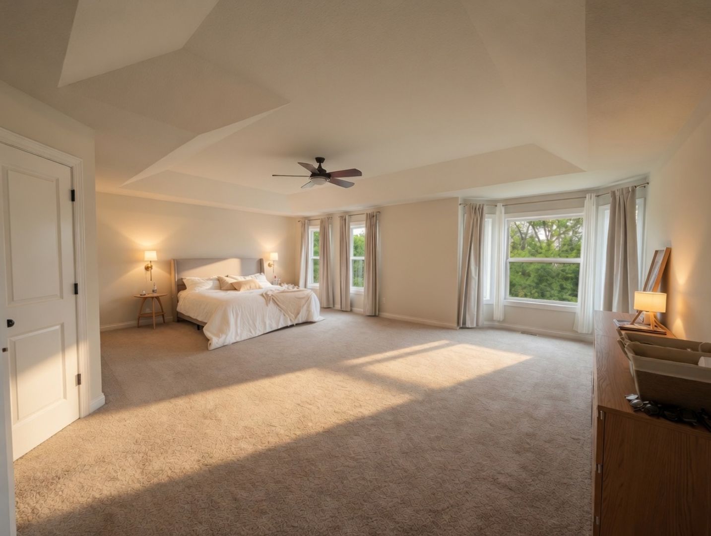 Plymouth House: 5007 Merrimac Ln N