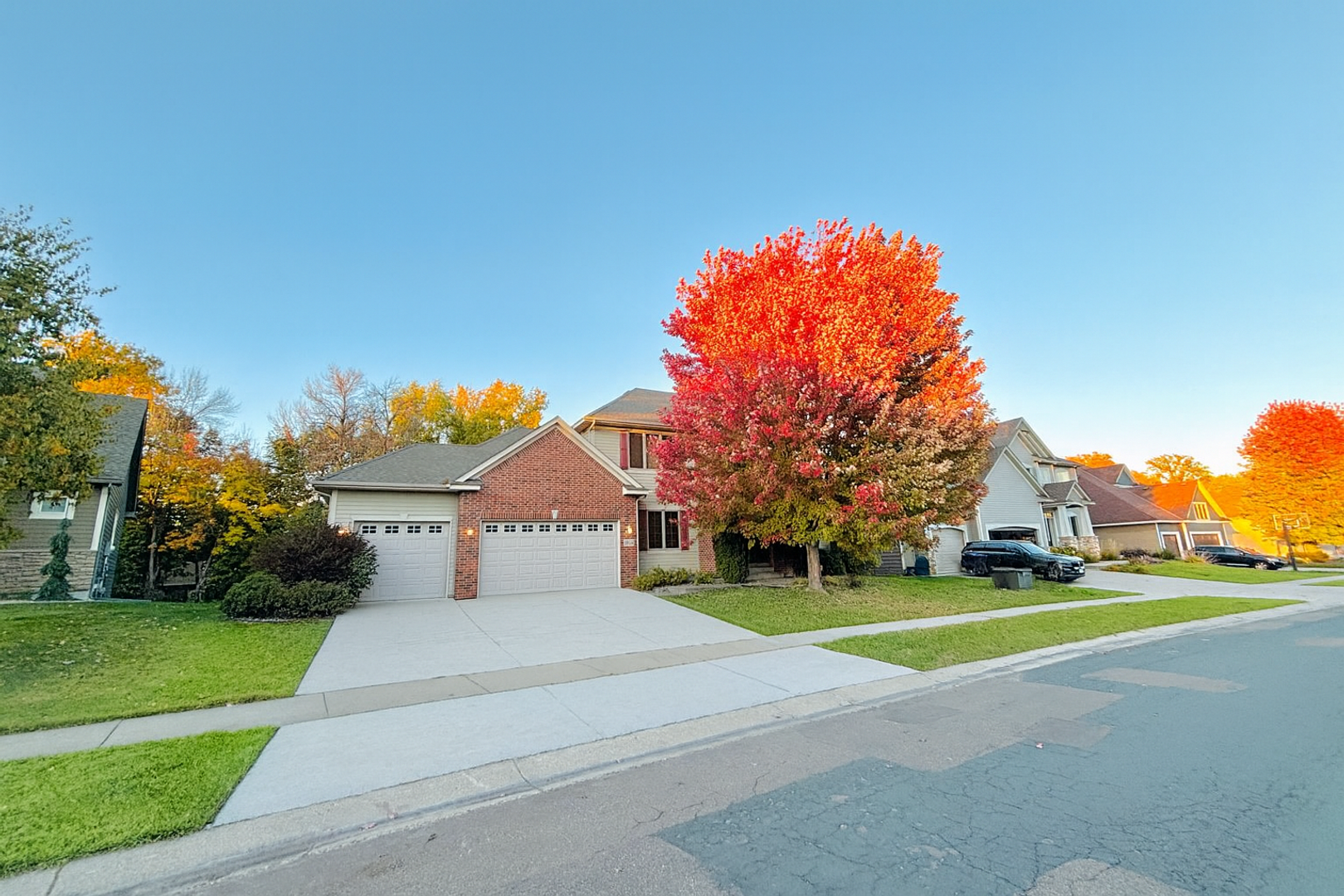 Maple Grove House: 18534 98th Pl N