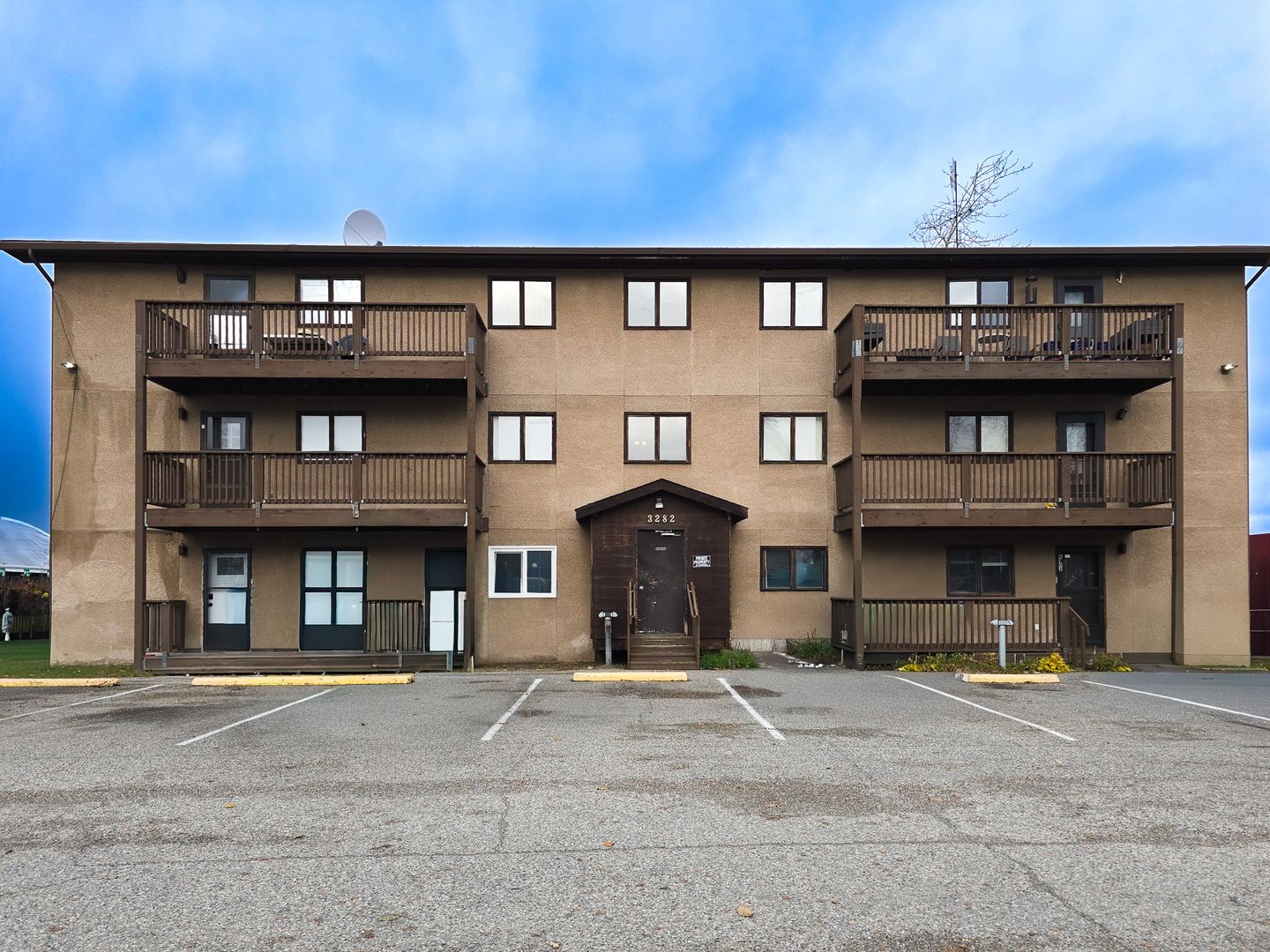 Fairbanks Apartment: 3282 Adams Dr. #304B