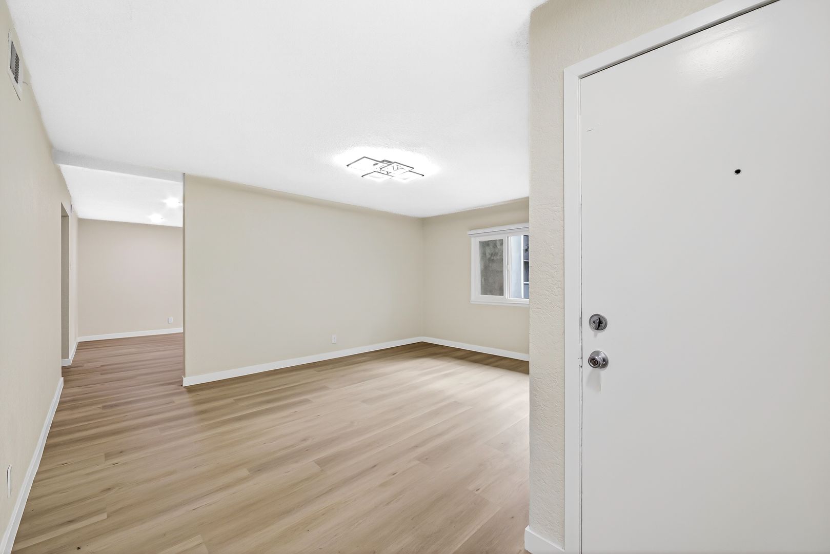 anaheim Apartment: 1250 S Brookhurst #1109