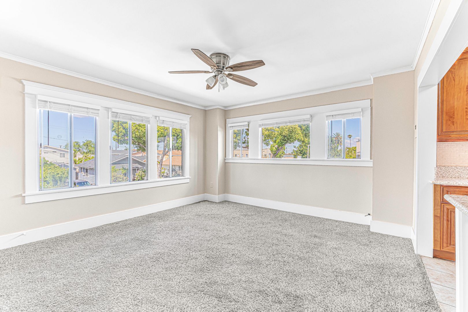 Long Beach Apartment: 1460 Gaviota Avenue