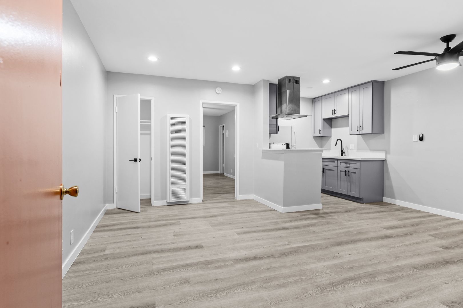 Fullerton Apartment: 1655 West Malvern Avenue