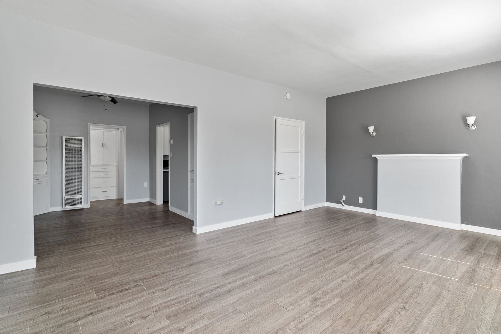 Long Beach Apartment: 2010 Pine Avenue