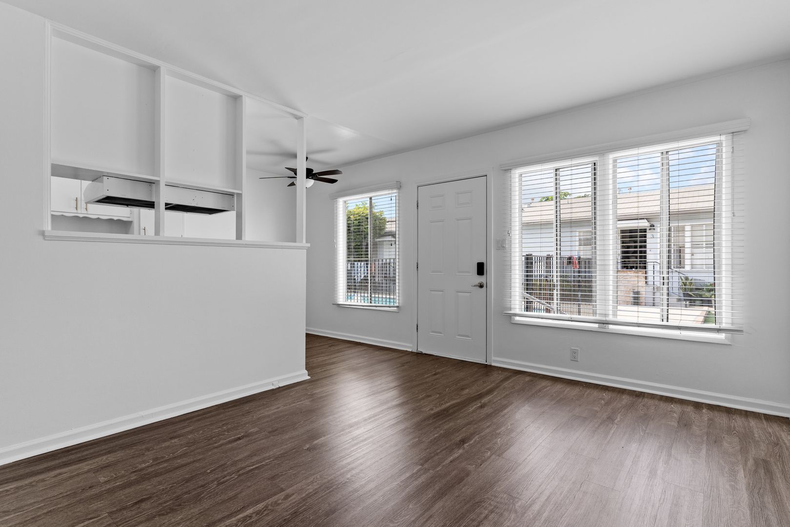 Long Beach Apartment: 1765 Obispo Avenue