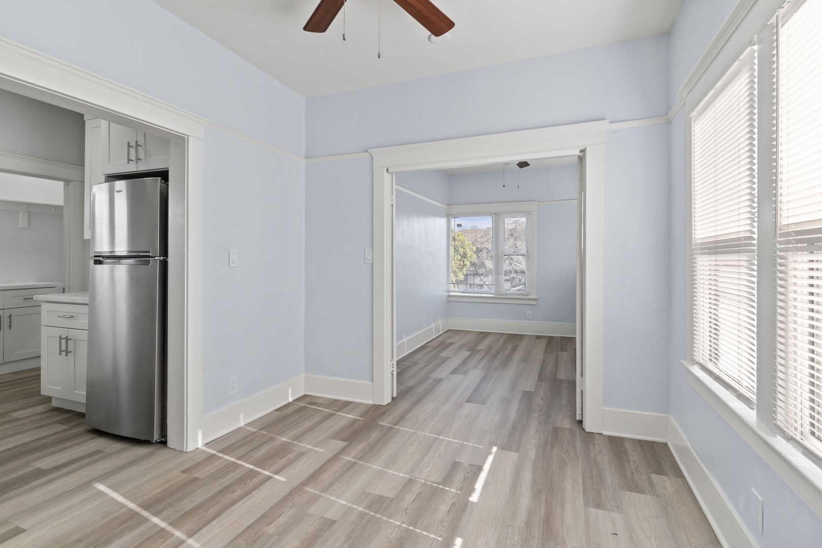 Long Beach Apartment: 1049 E 5th Street