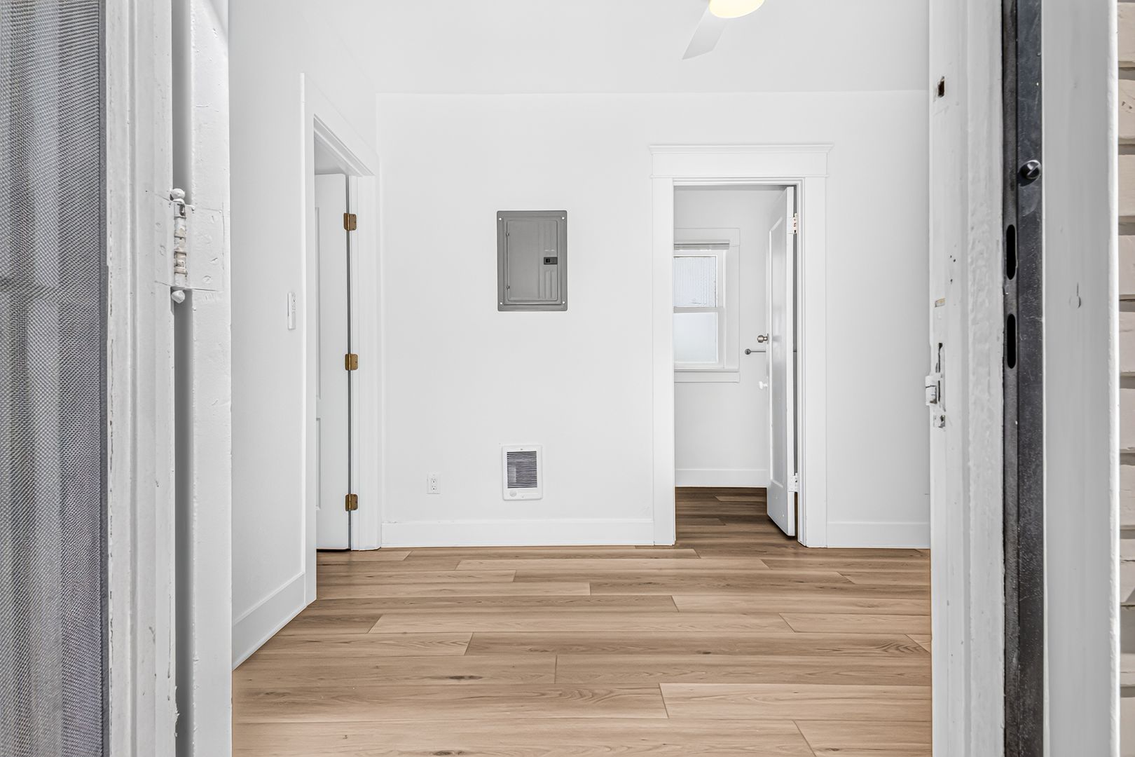 Long Beach Apartment: 525 Chestnut Avenue