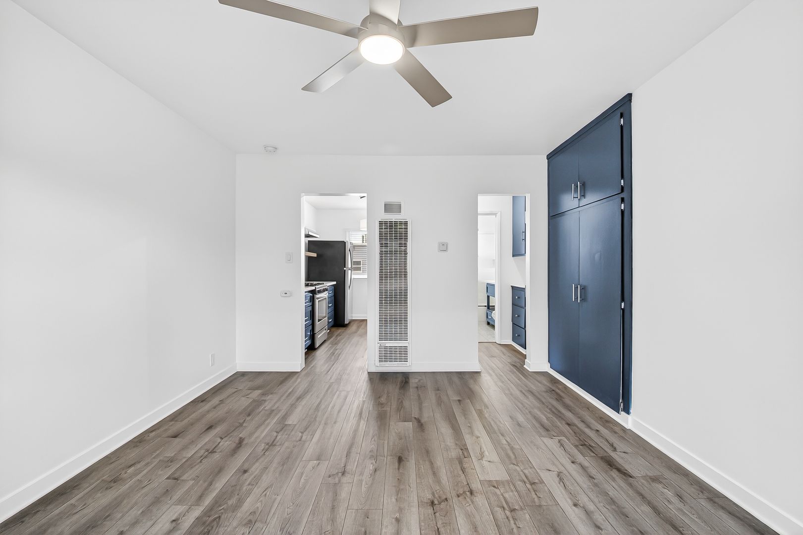 Long Beach Apartment: 936 Cedar Avenue