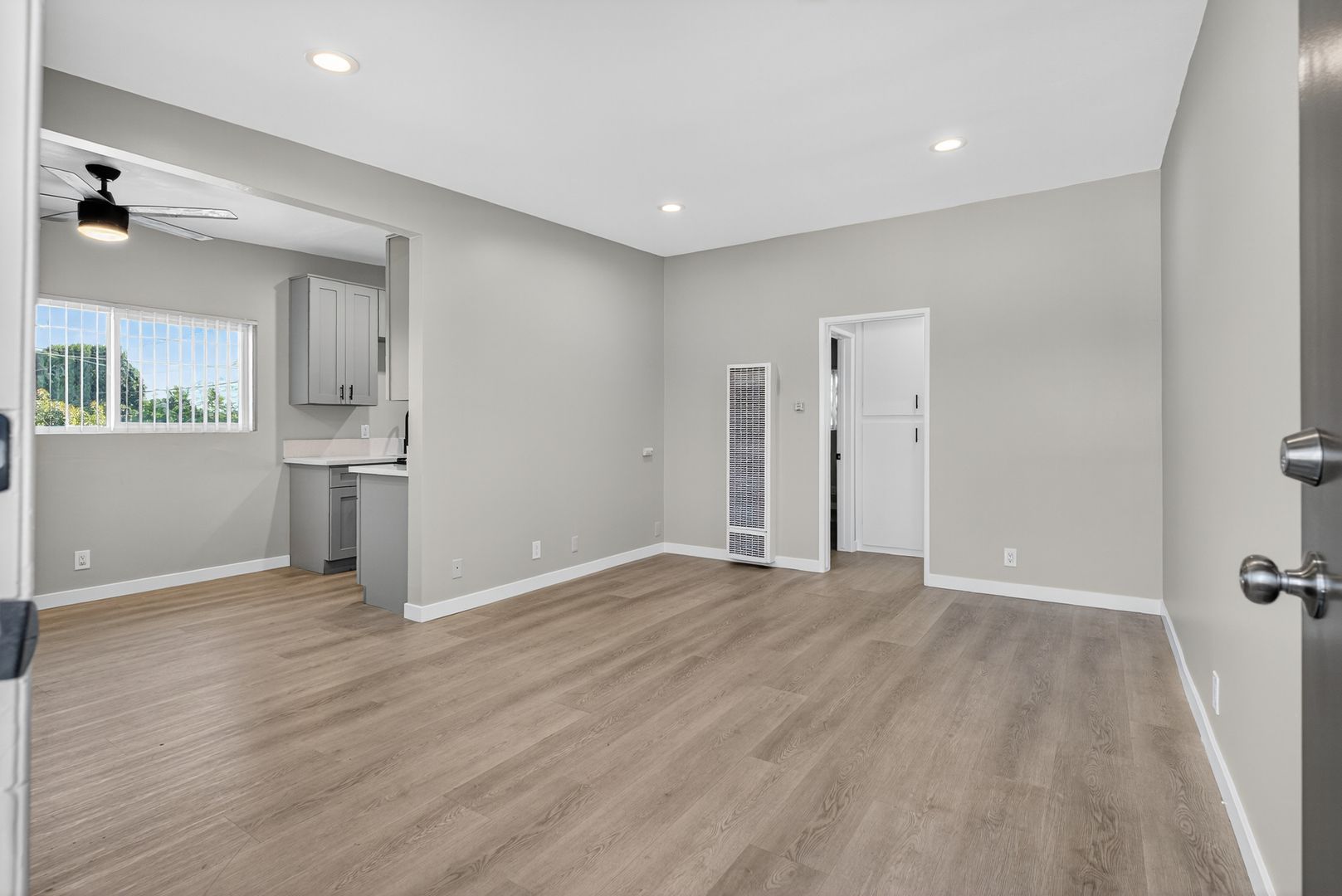 Anaheim Apartment: 9632 Ball Road