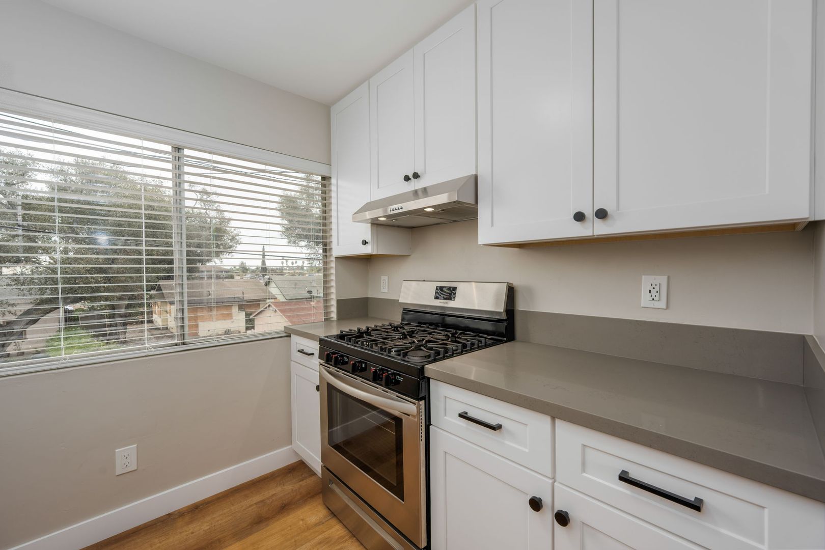 Escondido Apartment: 203 West 3rd Avenue
