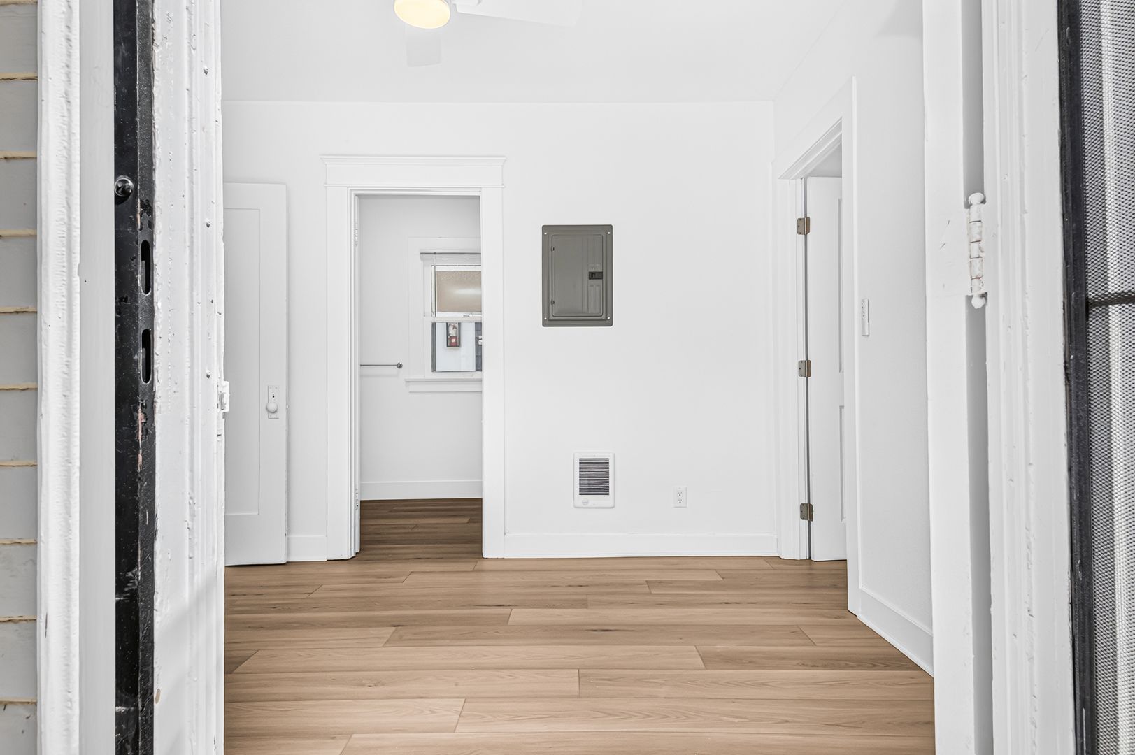 Long Beach Apartment: 525 Chestnut Avenue