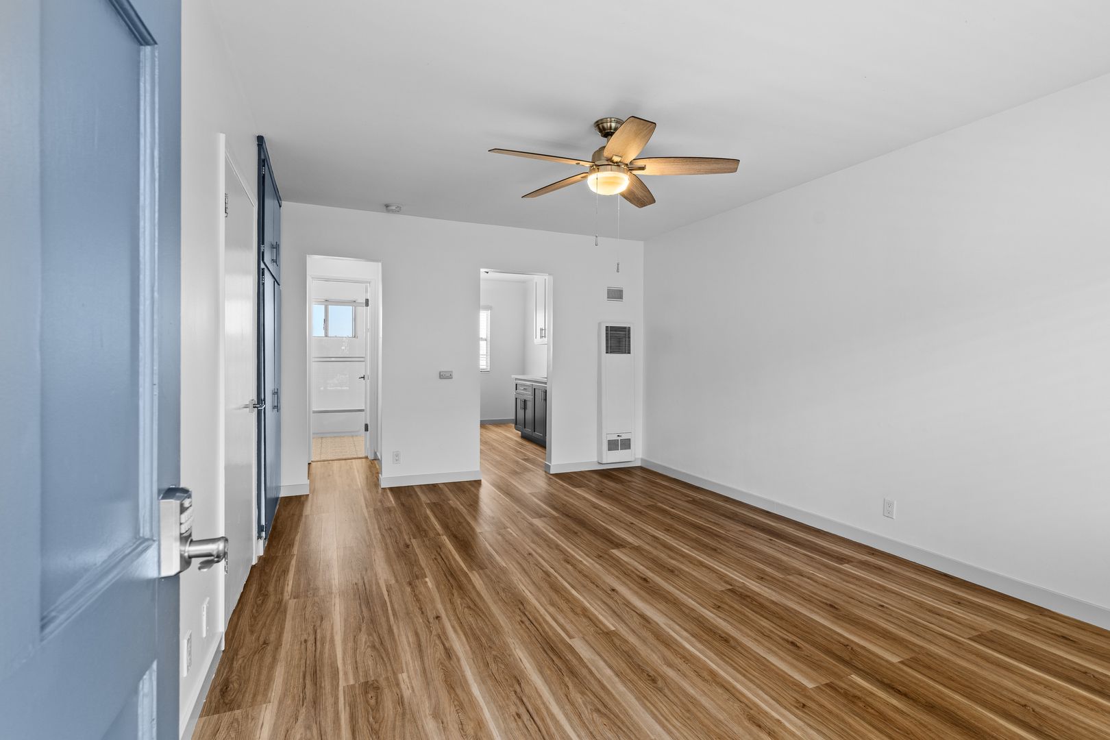 Long Beach Apartment: 936 Cedar Avenue