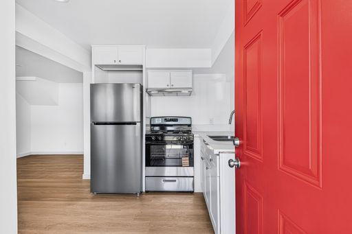 Brand-New Studio with AIR CONDITIONING and private patio Contemporary Style and Comfort – photo 1