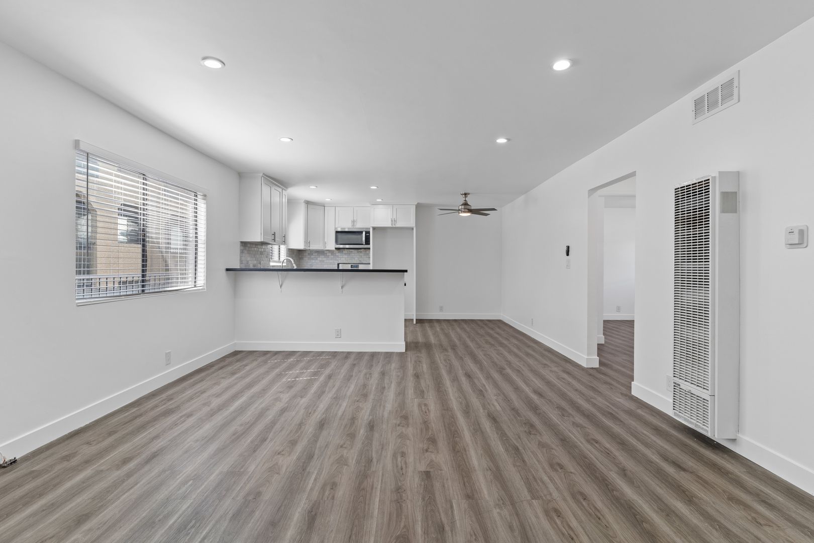 Long Beach Apartment: 630 Nebraska Avenue