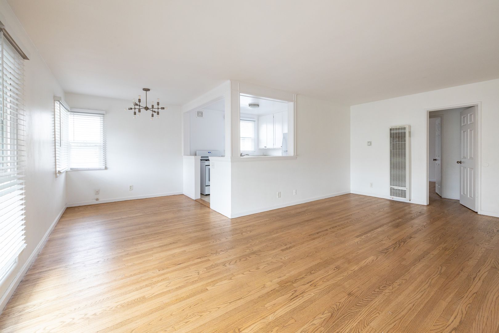 Long Beach Apartment: 1521 E 2nd Street