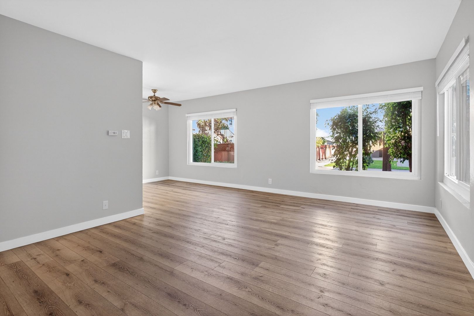 Long Beach Apartment: 731 Orange Avenue