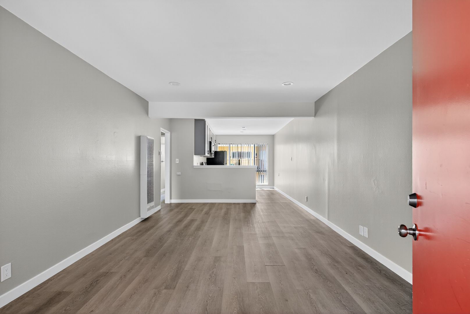 Garden Grove Apartment: 10442 Lampson Avenue