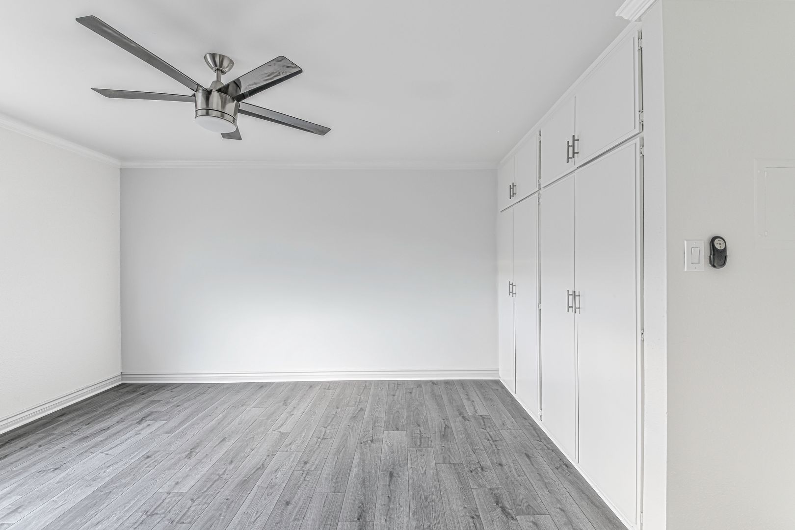 Long Beach Apartment: 730 Magnolia Avenue