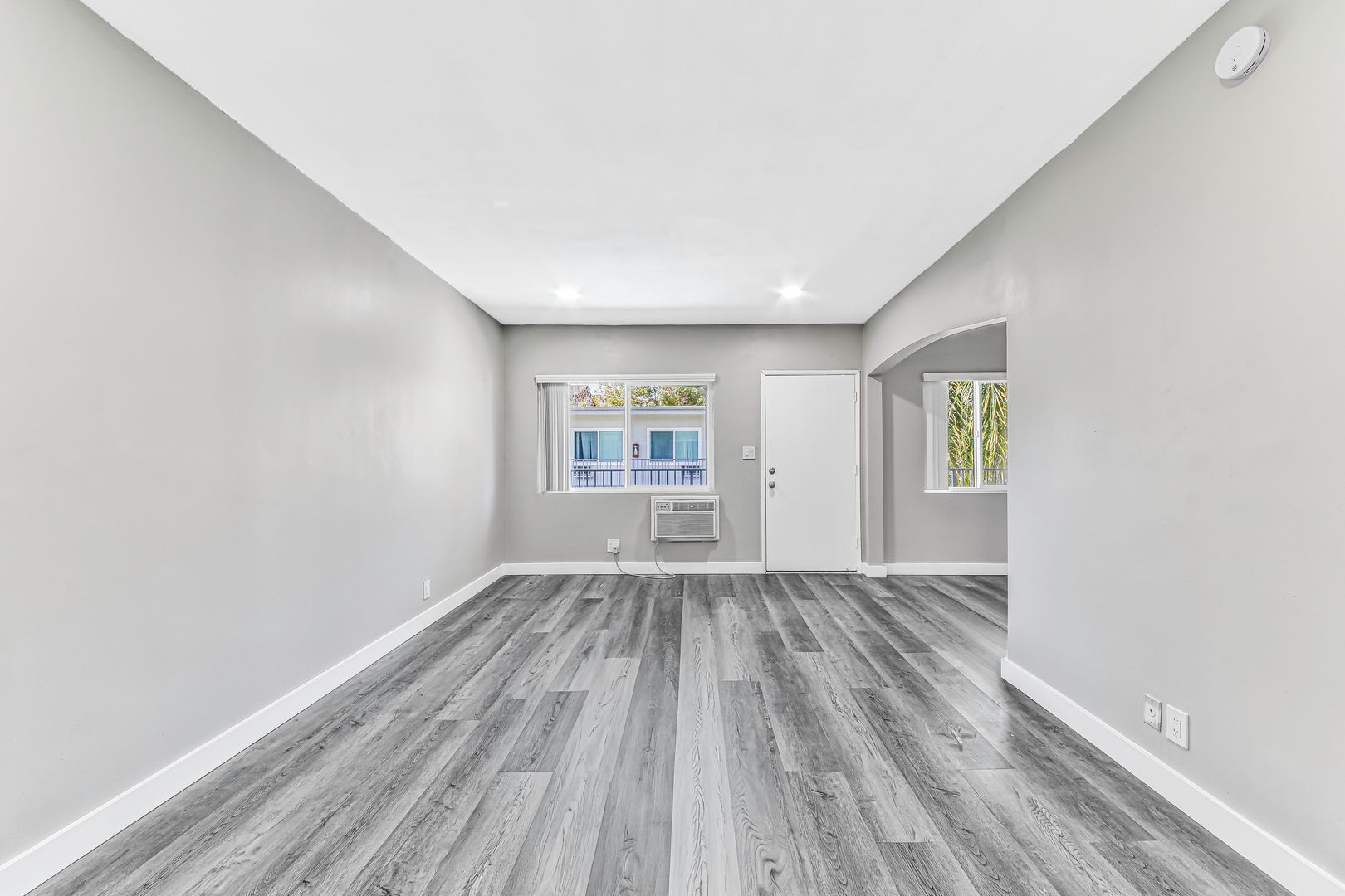 Anaheim Apartment: 9632 Ball Road