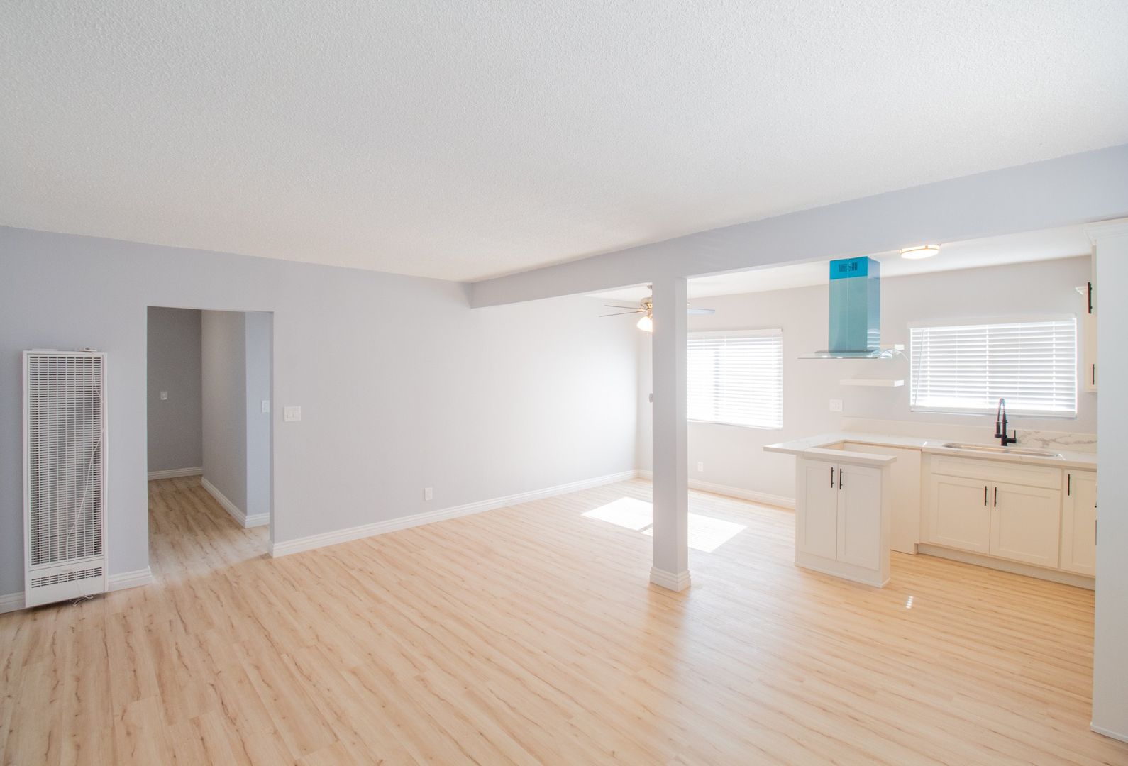 Long Beach Apartment: 125 E. Spring St