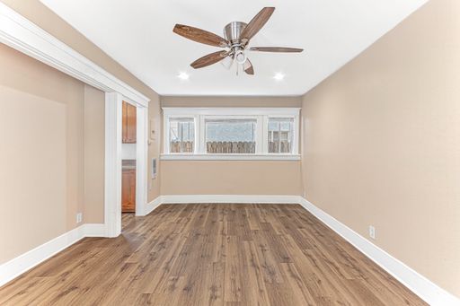 Updated Studio in a Gated Long Beach Community - AVAILABLE NOW! – photo 1