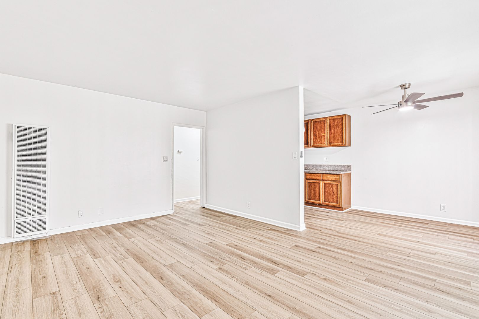 Long Beach Apartment: 731 Orange Avenue