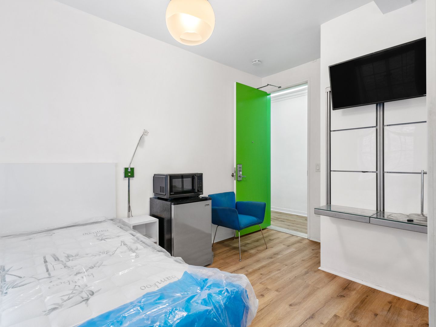 Long Beach Apartment: 335 Pacific Avenue