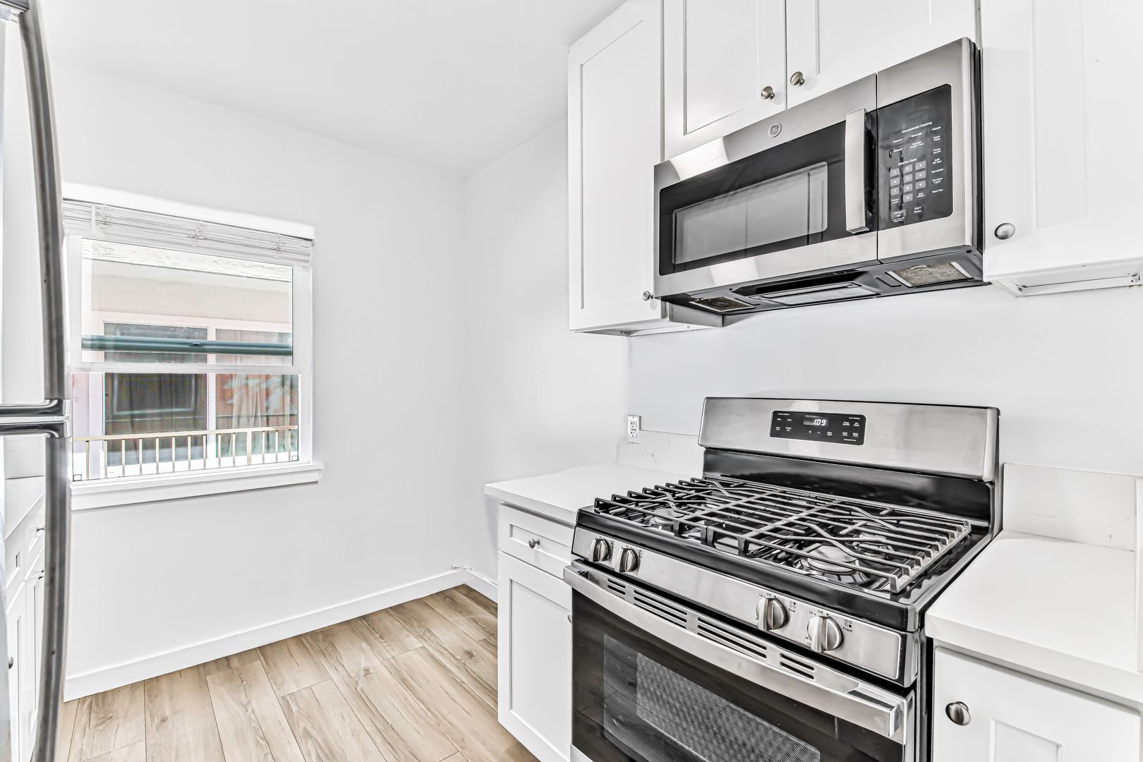 Long Beach Apartment: 636 Linden Ave