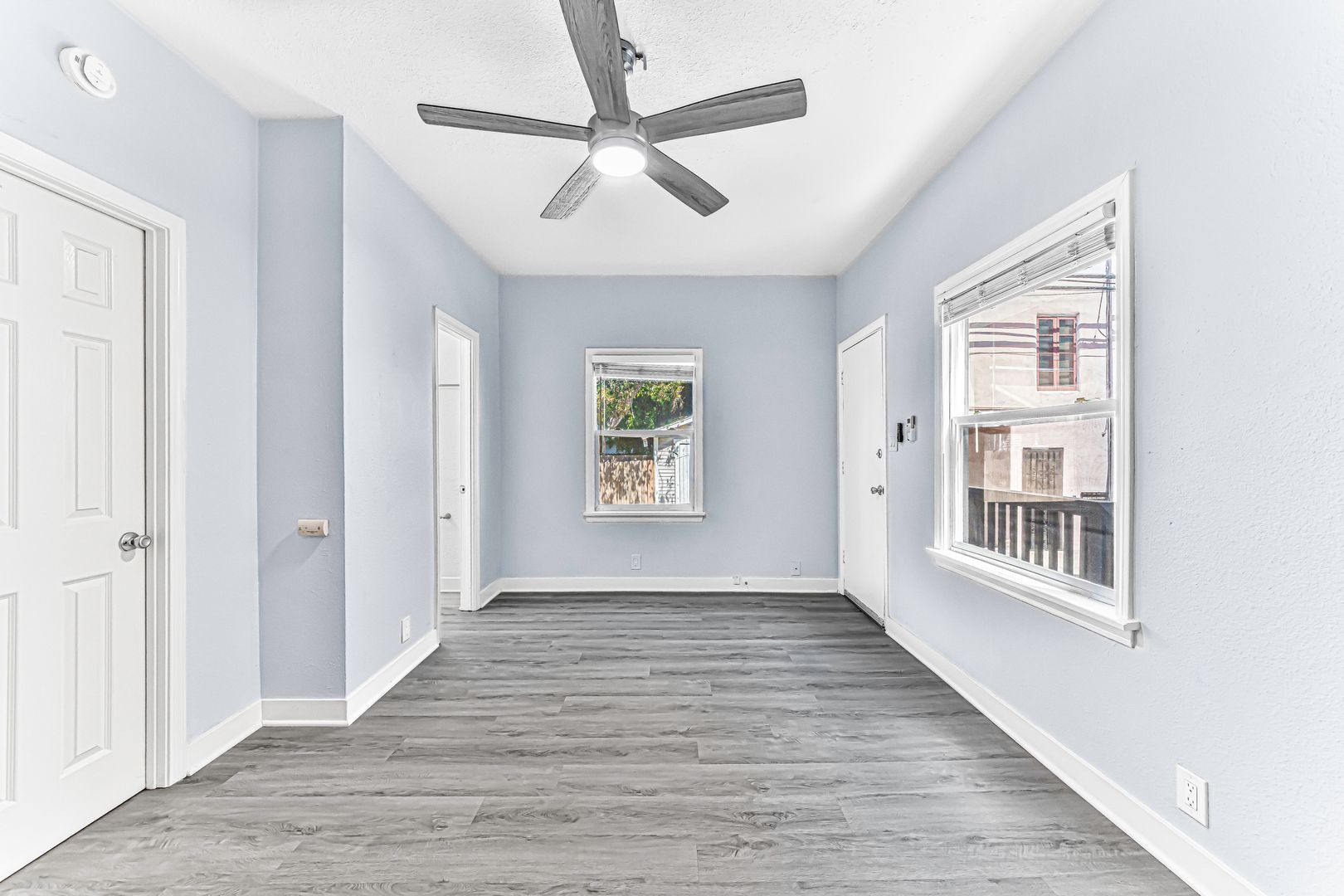 Long Beach Apartment: 1711 E Appleton Street