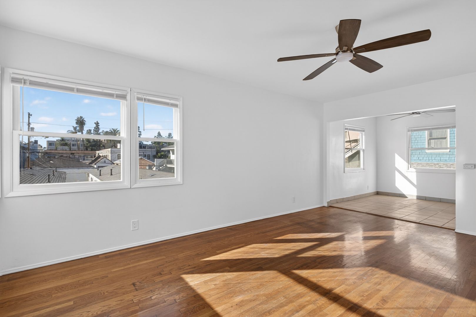 Long Beach Apartment: 525 Chestnut Avenue