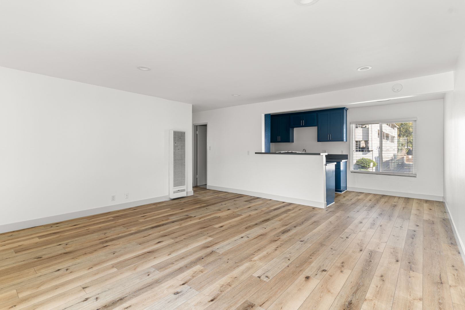 Long Beach Apartment: 1431 Obispo Avenue