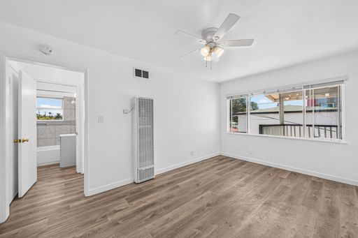 Modern One Bedroom Living in Central Escondido | *LEASING SPECIAL!*