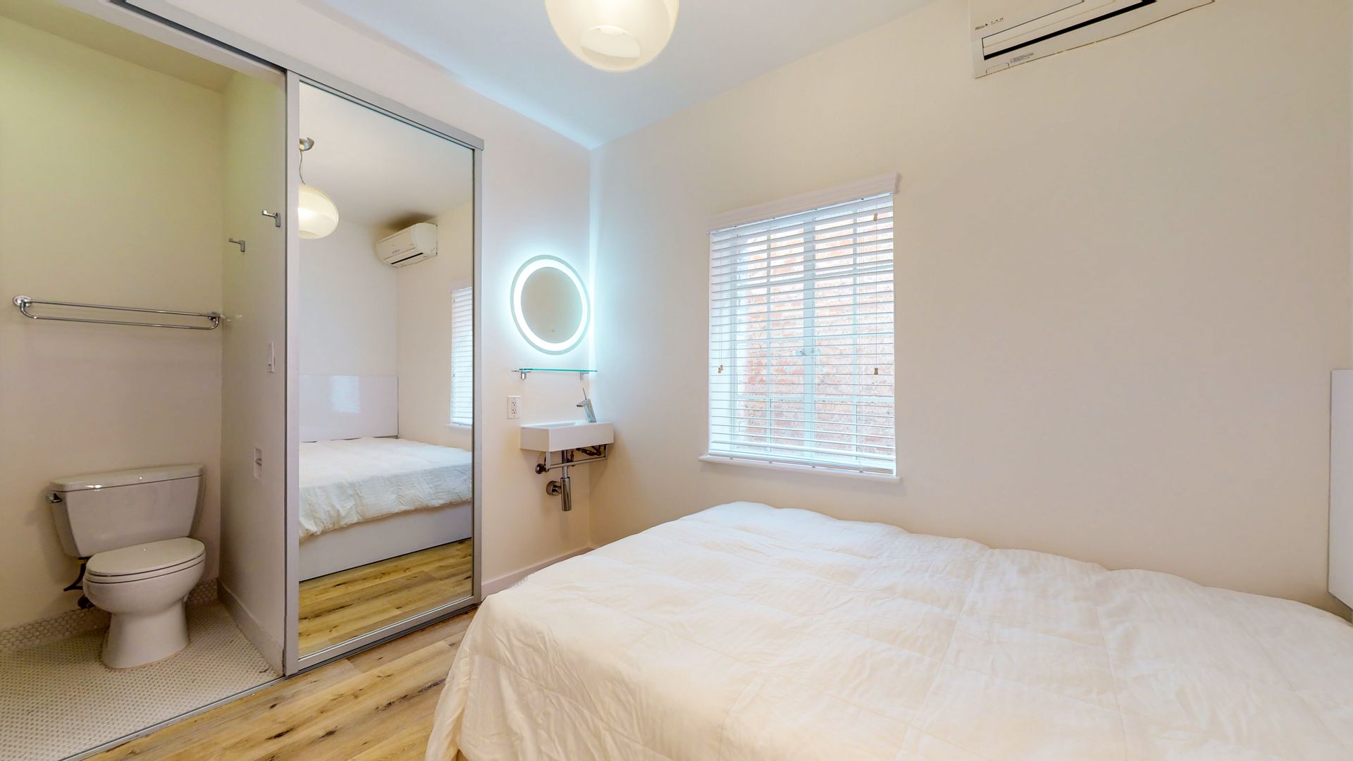 Long Beach Apartment: 335 Pacific Avenue