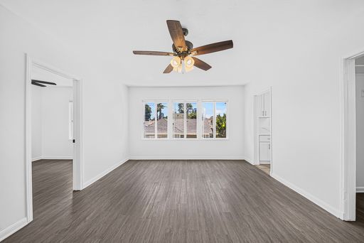 Modern Renovated 1 Bedroom / 1 Bathroom Apartment in Long Beach – photo 1
