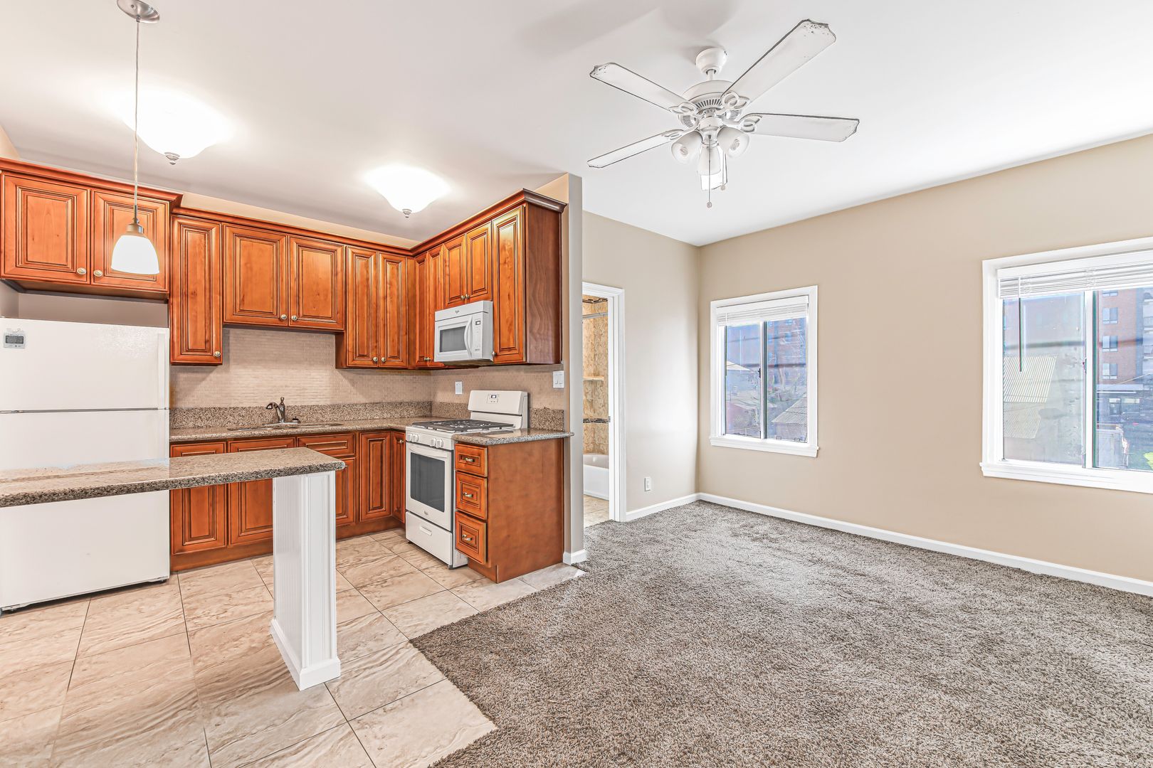 Long Beach Apartment: 1324 Peterson Avenue