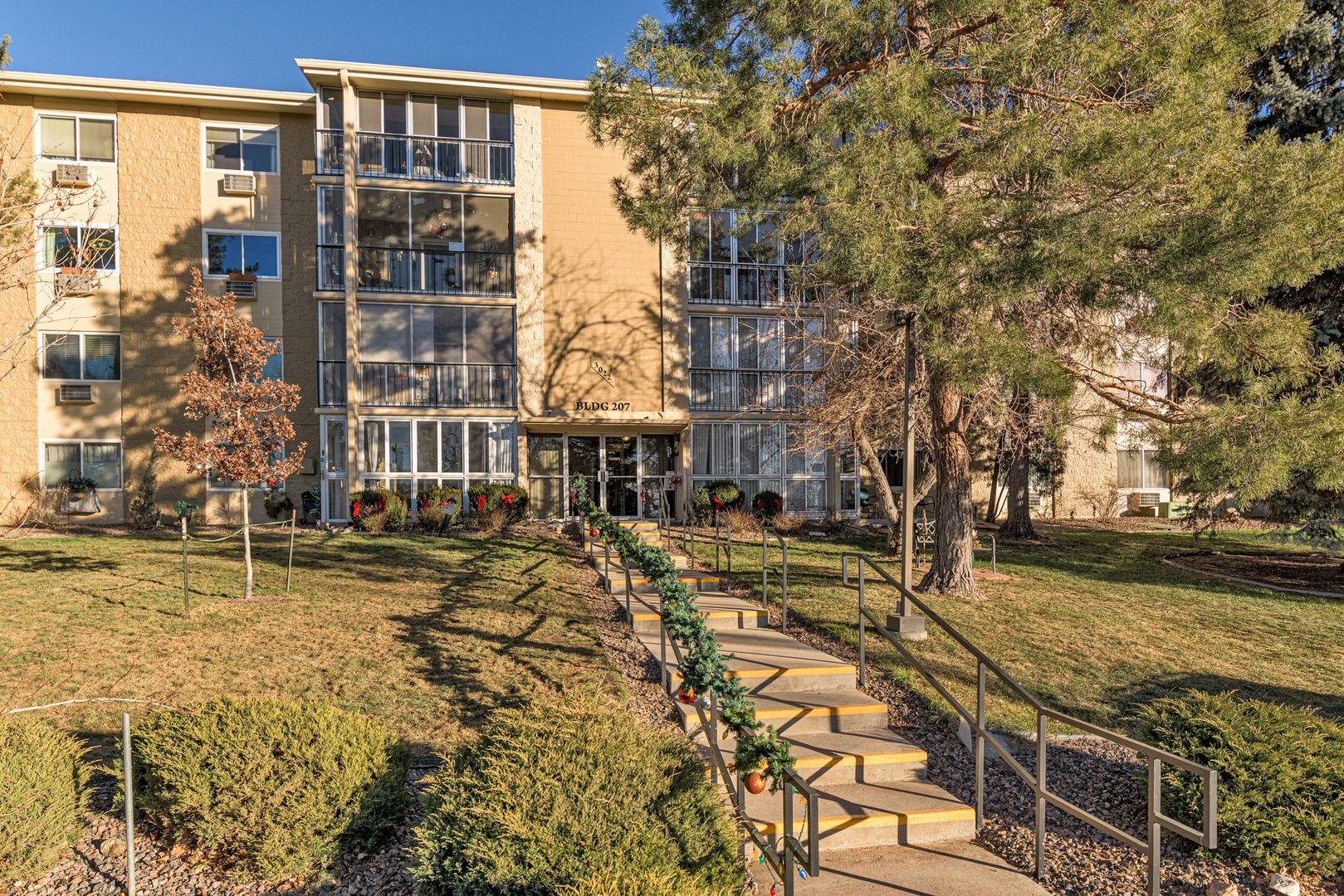 Aurora Condo: 3022 S Wheeling Way