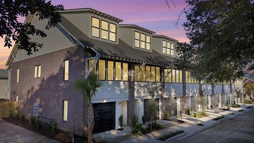 Luxury New Construction Rental Near Starland, SCAD & Ardsley Park with Garage and Private Courtyard – photo 1