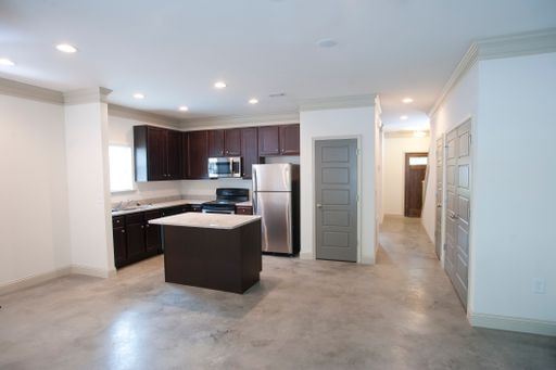 4 Bedroom Elm Street – photo 1
