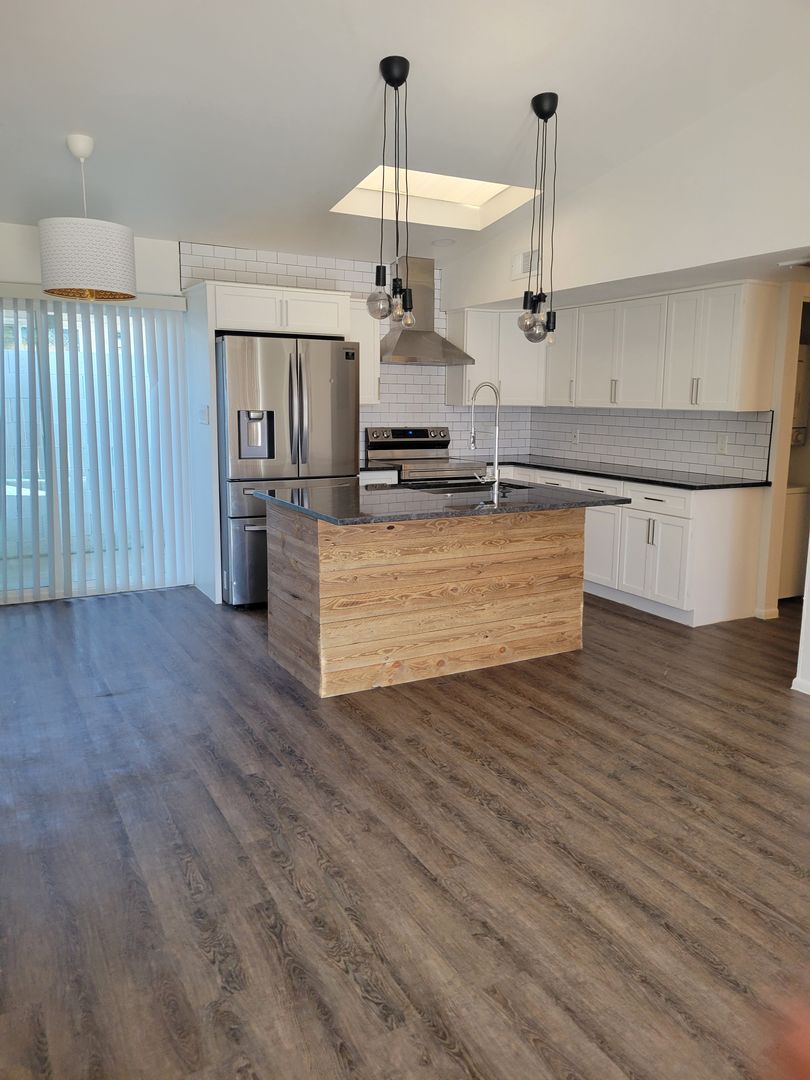 Phoenix Apartment: 2328 N 46th Street
